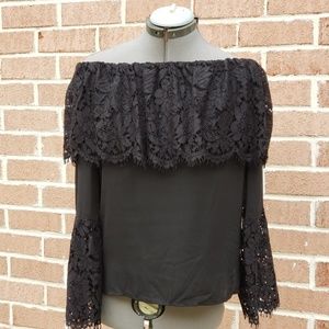 Vince Camuto Off-The Shoulder Top NWT